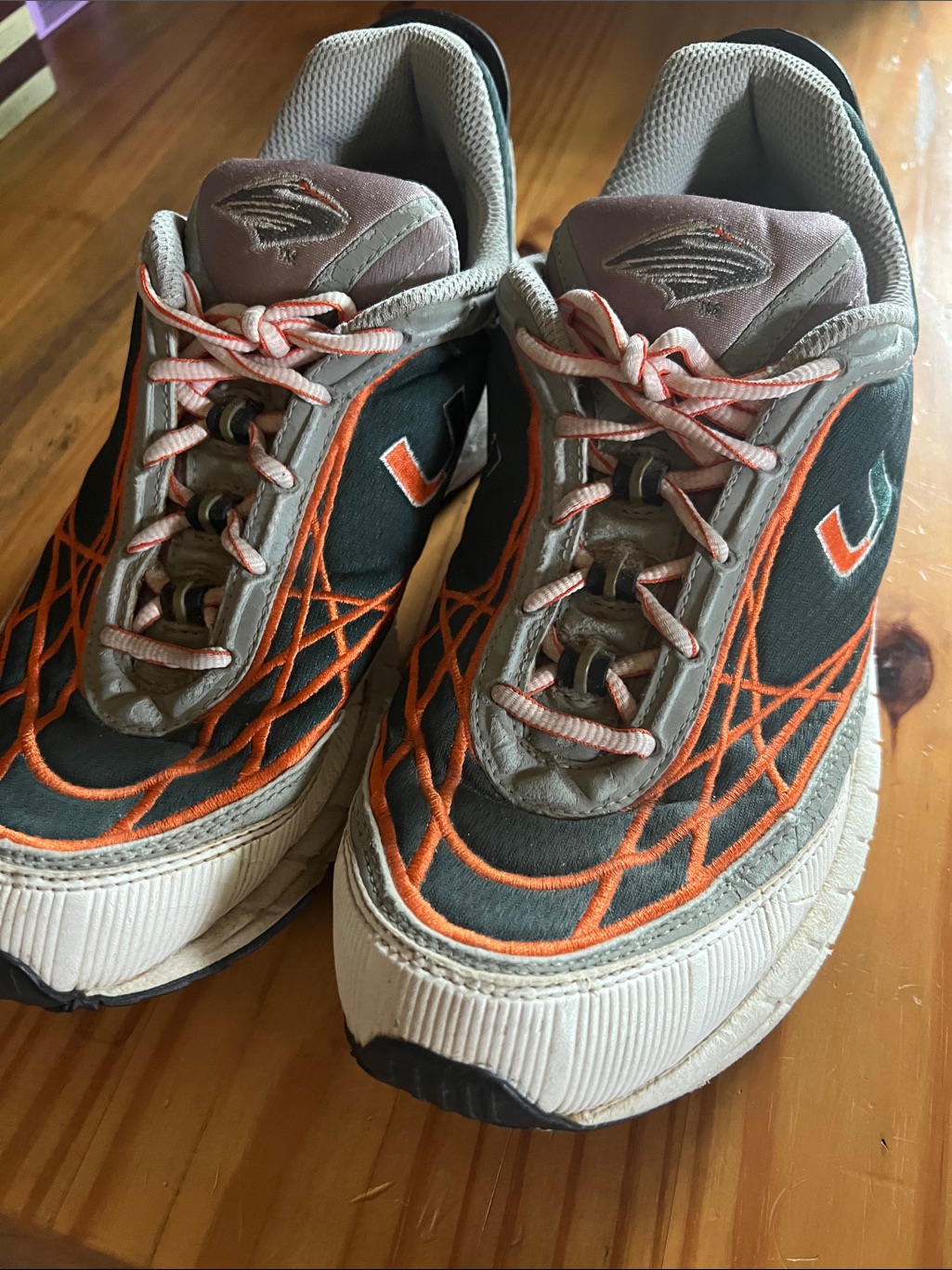 Men's Miami Hurricane Vintage 90’s Shoes